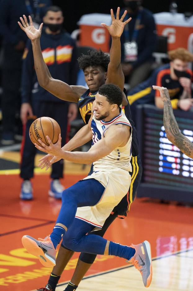 NBA: Philadelphia 76ers at Golden State Warriors