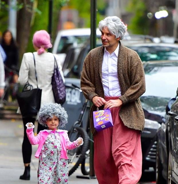 *PREMIUM-EXCLUSIVE* Bradley Cooper takes his daughter Lea to trick or treat in NYC!