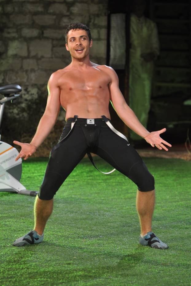 Brijuni: U izvedbi kazališta Ulysses premijerno izvedena predstava Pokojnik