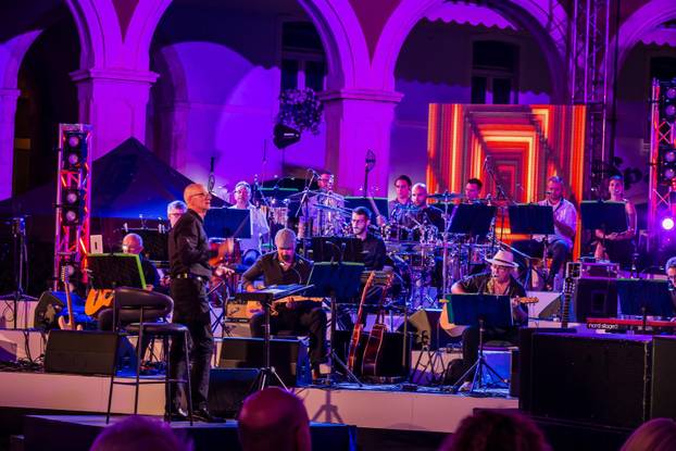 Split: Finalna večer Splitskog Festivala na Prokurativama