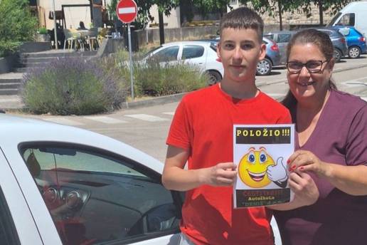 Luka je polo&zcaron;io voza&ccaron;ki i krenuo zara&dstrok;ivati d&zcaron;eparac: Predivno dijete, spremao se za maturalnu