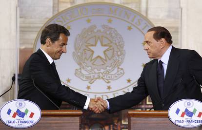 Berlusconi i Sarkozy traže da se ponovno vrate granice u EU