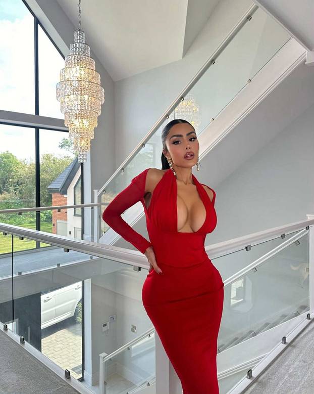 FOTO Pomiče granice onoga što se može pokazati u javnosti: 'Slatka sam kao pravi bombon'