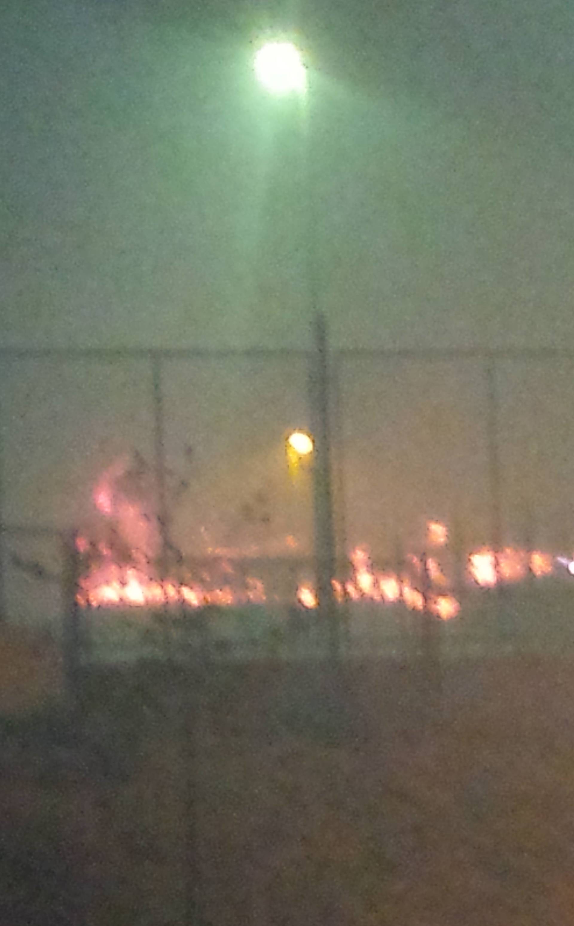 Gorjelo blizu škole u Visokoj: Vatrogasci  brzo ugasili požar