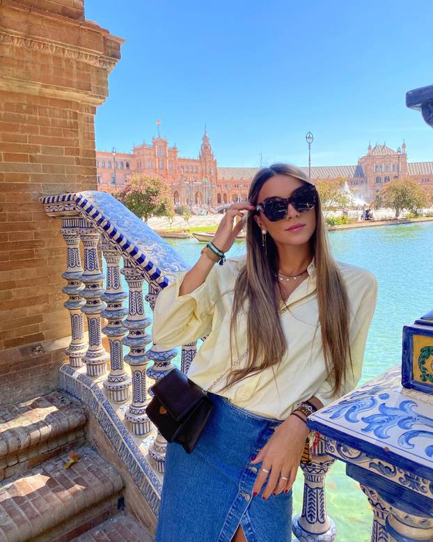 FOTO Skokovi su joj impresivni, ali fanovi gledaju nešto drugo. Evo tko je zanosna atletičarka