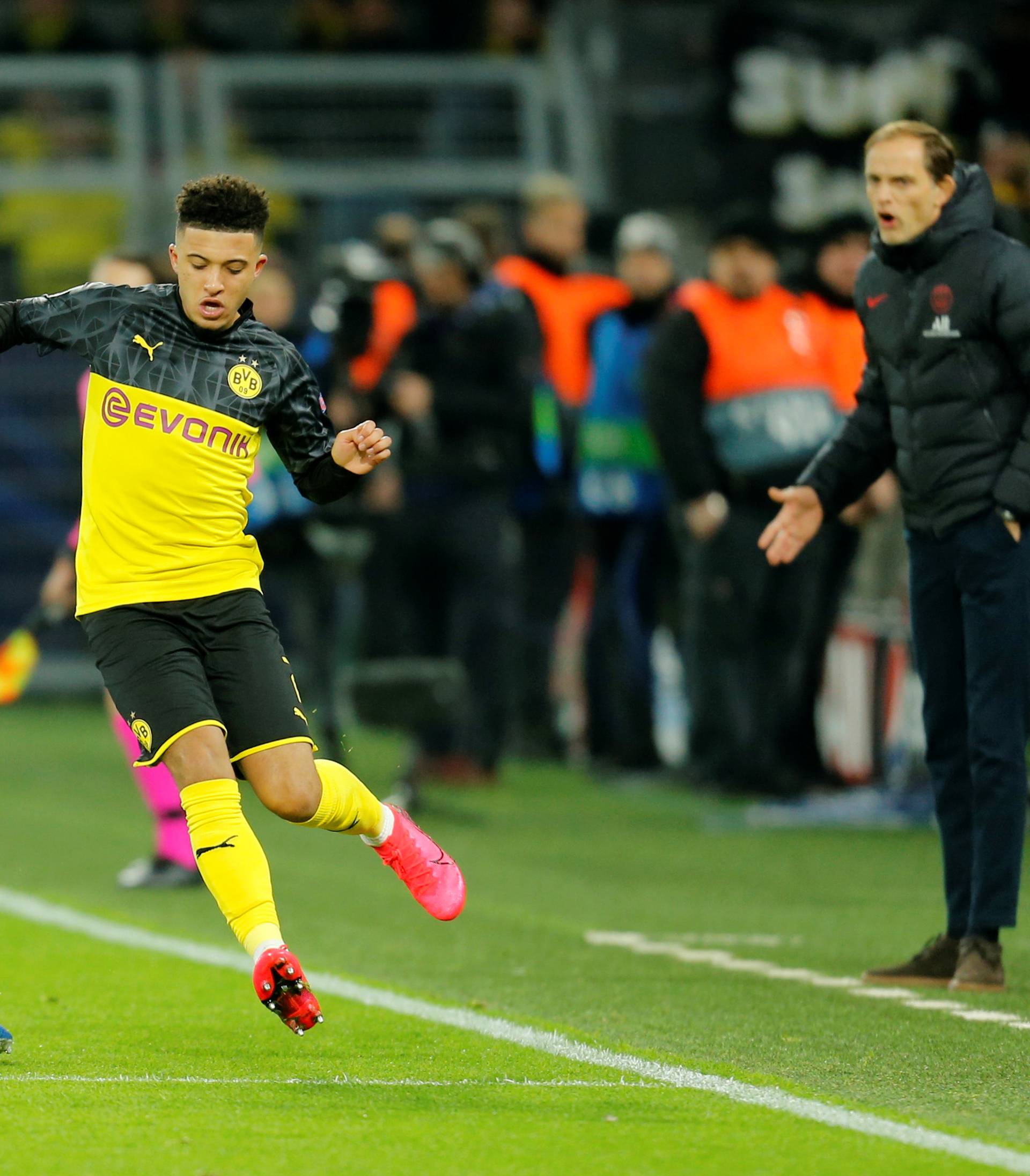 Champions League - Round of 16 First Leg - Borussia Dortmund v Paris St Germain