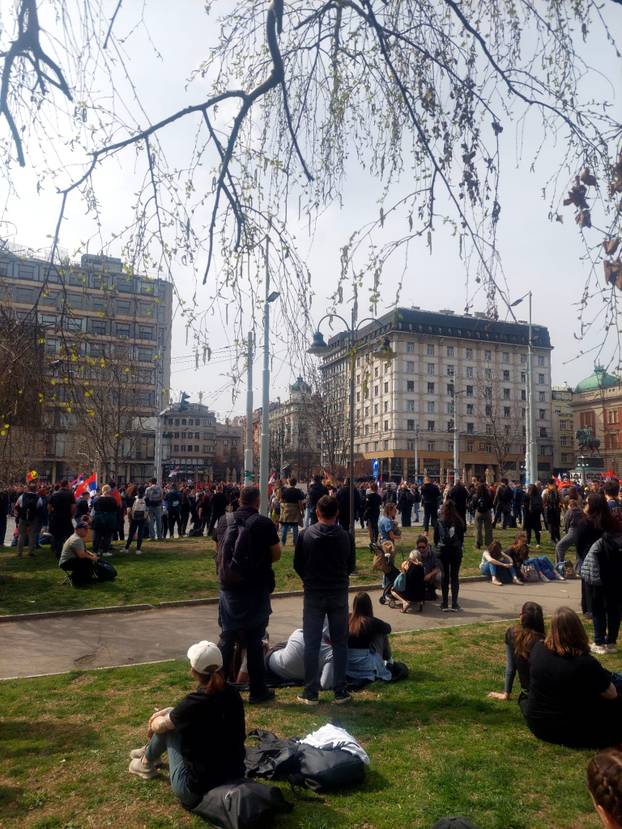 200 slika s masovnog prosvjeda