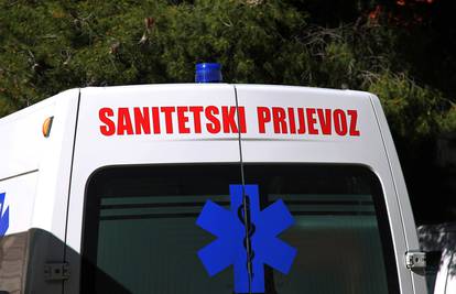 Korčula: Žena umrla u sanitetu, sin razbijao i prijetio doktorima i osoblju da će ih sve poubijati