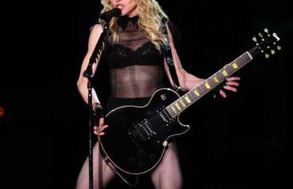 Madonnu zbog kašnjenja kaznili s 1,2 milijuna kuna