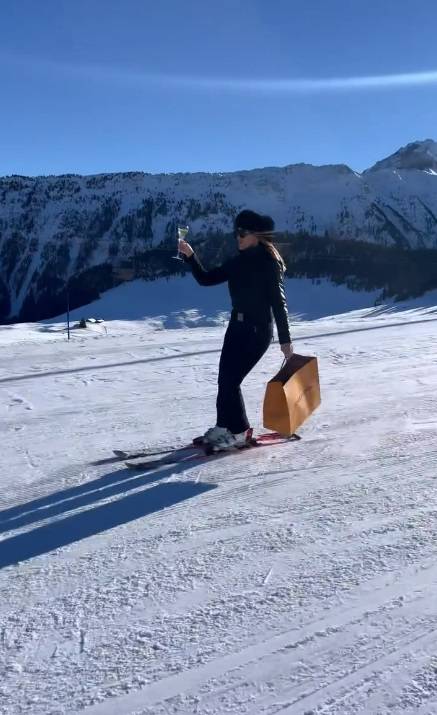 VIDEO Hana Hadžiavdagić otkrila kako skija: Od čašice se ne odvaja ni dok je na snijegu