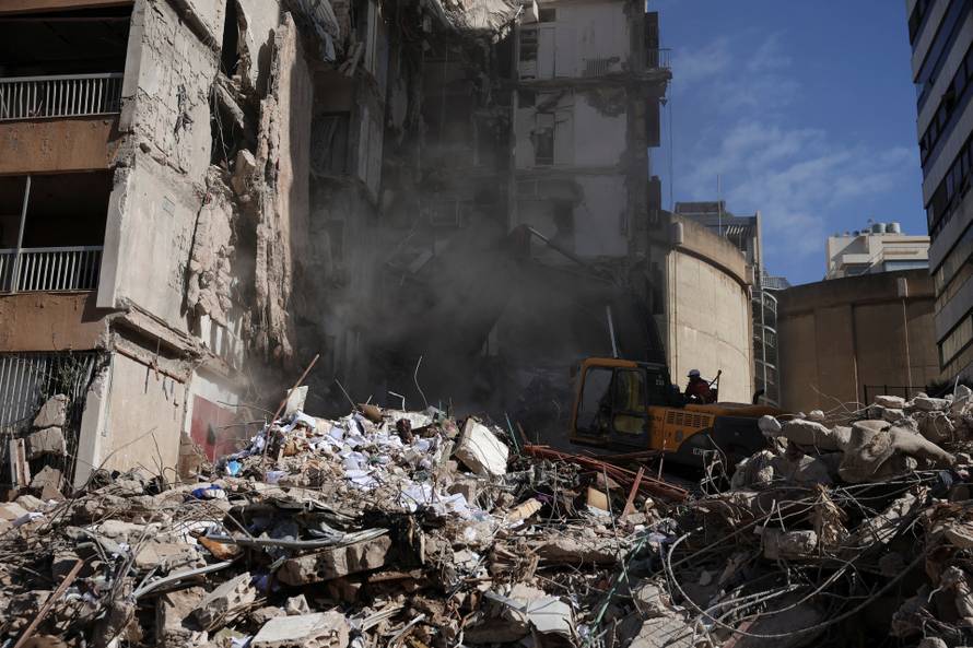 Aftermath of an Israeli strike carried out on Wednesday, in Tallet El Khayat in Beirut