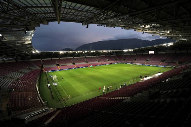 Switzerland v Republic of Ireland - UEFA Euro 2020 Qualifying - Group D - Stade de Geneve