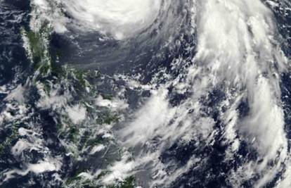 Filipini: Tisuće su evakuirali, jedan mrtav u tajfunu Megi