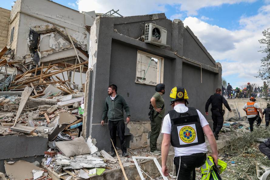 Aftermath of an Iranian strike in Beit Shemesh