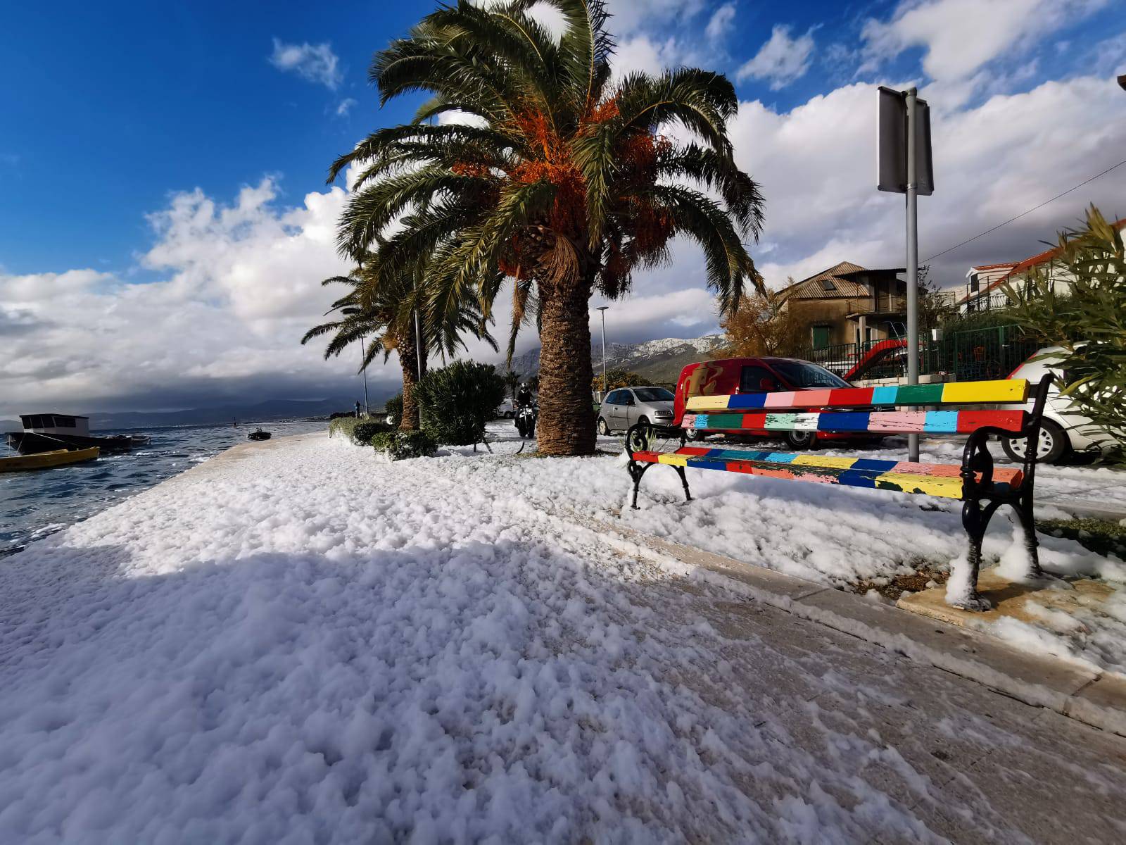 More se u Vranjicu uopće ne vidi od pjene: 'Moramo čekati da sve iscuri, nije opasno za okoliš'