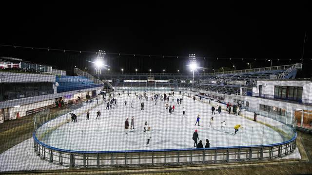 Zagreb: Otvorena sezona klizanja na ŠRC Šalata