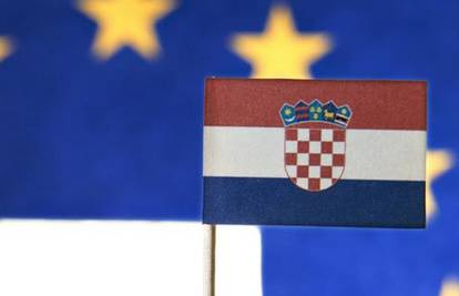 Hrvatska ima koristi od EU, smatra 66 posto ispitanika...
