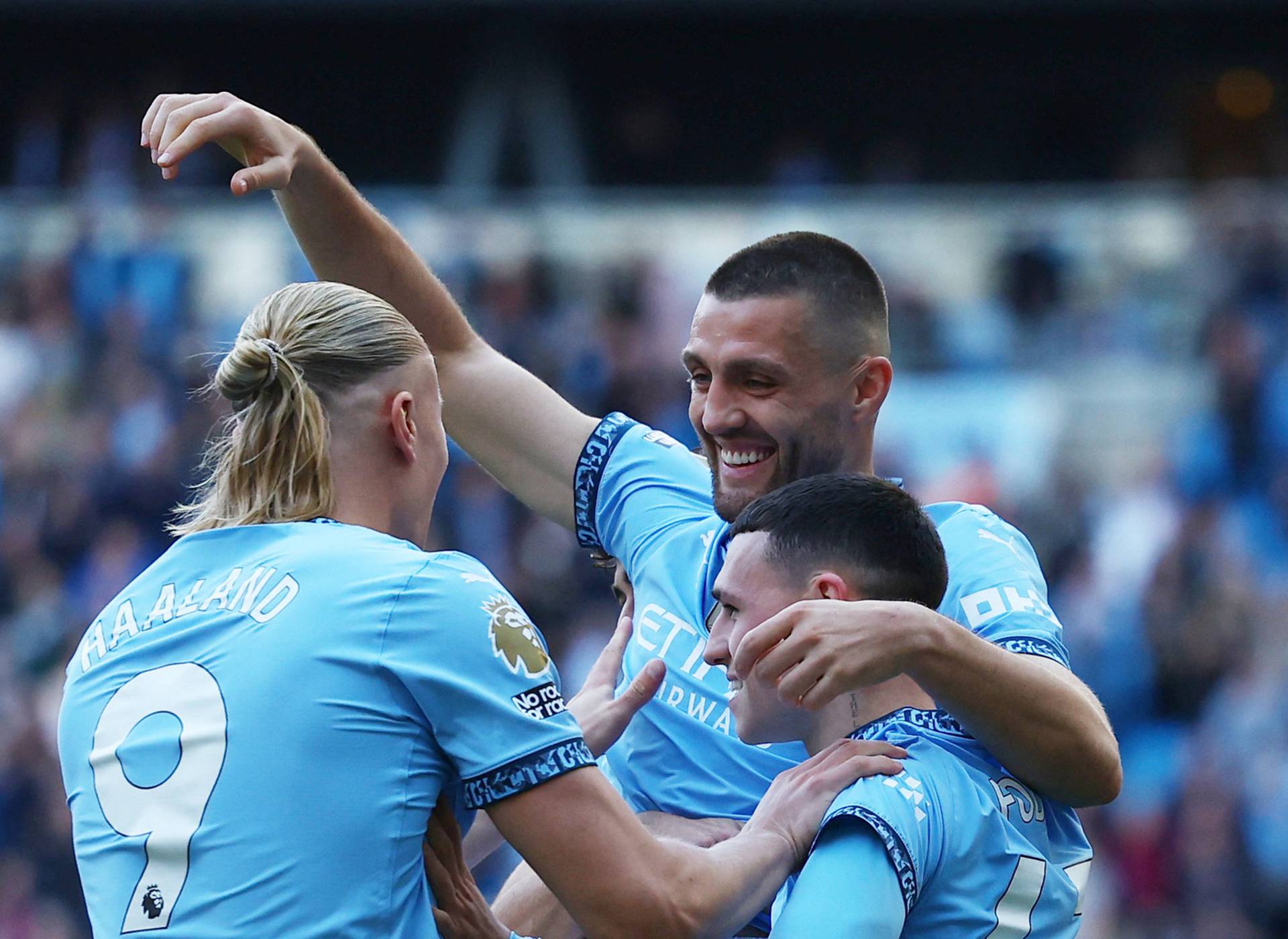 Premier League - Manchester City v Fulham