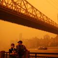 FOTO Apokaliptične scene u New Yorku. Gusti dim prekrio je cijeli grad: 'Ne izlazite, nosite maske'