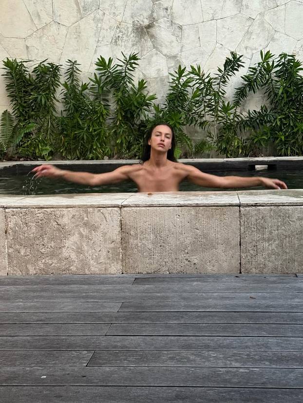 Ljubio ju je Ronaldo, Georgina je i dalje mrko gleda, a ona nikad ljepša danas slavi...