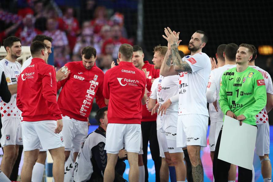 Hrvatski rukometaši slave nakon što su svladali Island 32:26