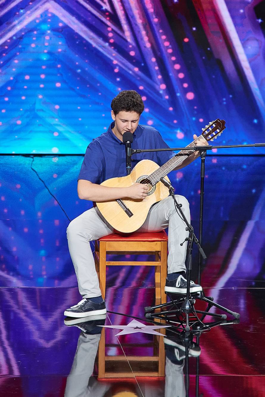 Peti zlatni gumb: Plesna grupa 'Dance Queen' ide u polufinale