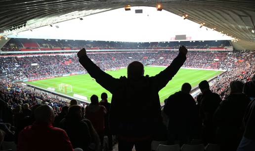 Ovo mogu samo Englezi! Treća liga, a na stadionu 46.000 ljudi