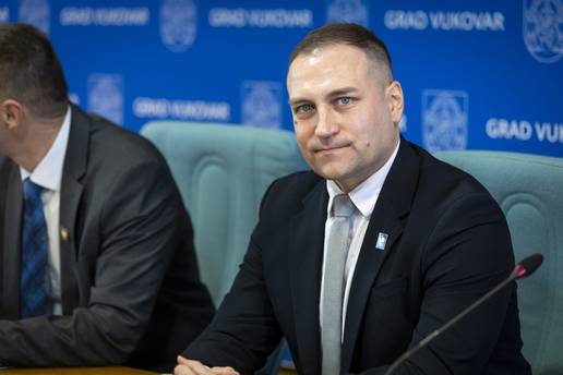 Budući ministar poljoprivrede je mjesecima neosnovano primao dječji doplatak. Mora ga vratiti!