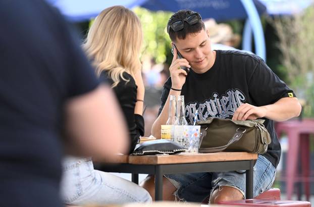 Zagreb: Započeo Festival Fiesta Latina na  Strossmayerovom trgu