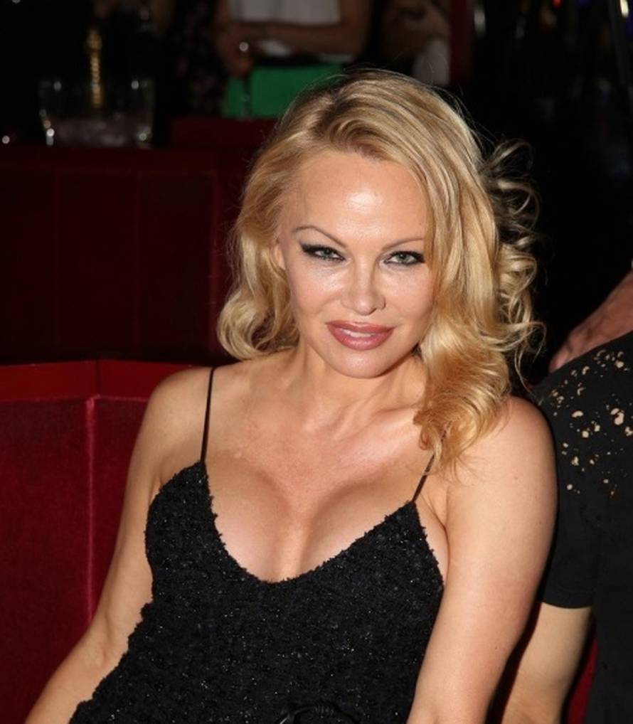 Pamela slavi 54. rođendan: Bila je u braku 12 dana, slikala se za Playboy i snimila seks video...