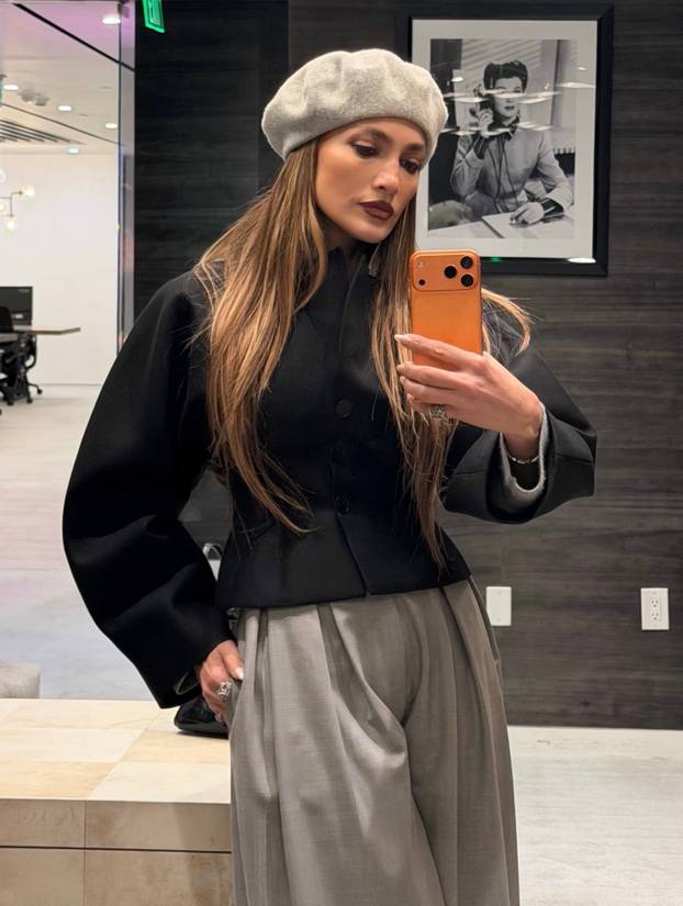 FOTO  Disciplina, snaga i ples - tajna top izgleda Jennifer Lopez