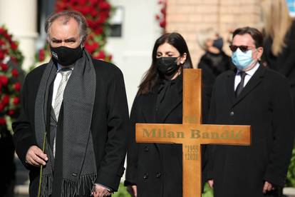 FOTO galerija: Evo tko je sve bio na pogrebu Milanu Bandiću