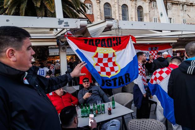 Split: Atmosefra na splitskoj rivi uoči početka utakmice UEFA Lige nacija Hrvatska - Francuska