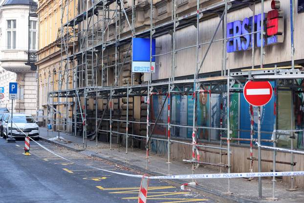 Zagreb: U Berislavićevoj otpadaju dijelovi pročelja