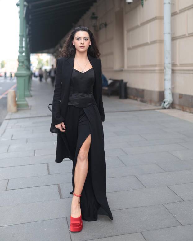 FOTO Putinova ljubimica imala je velike planove. Morala je na operaciju i tu joj je počeo pakao