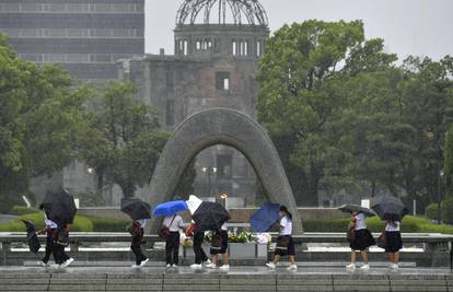 Japan: Umjesto bombe u aktovki bile erotske igračke