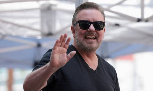 Ricky Gervais dobio zvijezdu na Stazi slavnih pa šokirao svojim govorom: 'Oni su prave ikone'