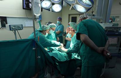 Od 10.496 liječnica - tek  je 139 kirurginja: 'Na razgovoru za posao pitali su imam li djecu'