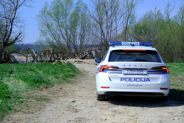 Urušio se pontonski most između Selnice i Poznanovca