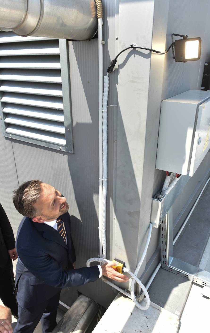 Ministar Piletić pustio u rad RMOD solarnu elektranu