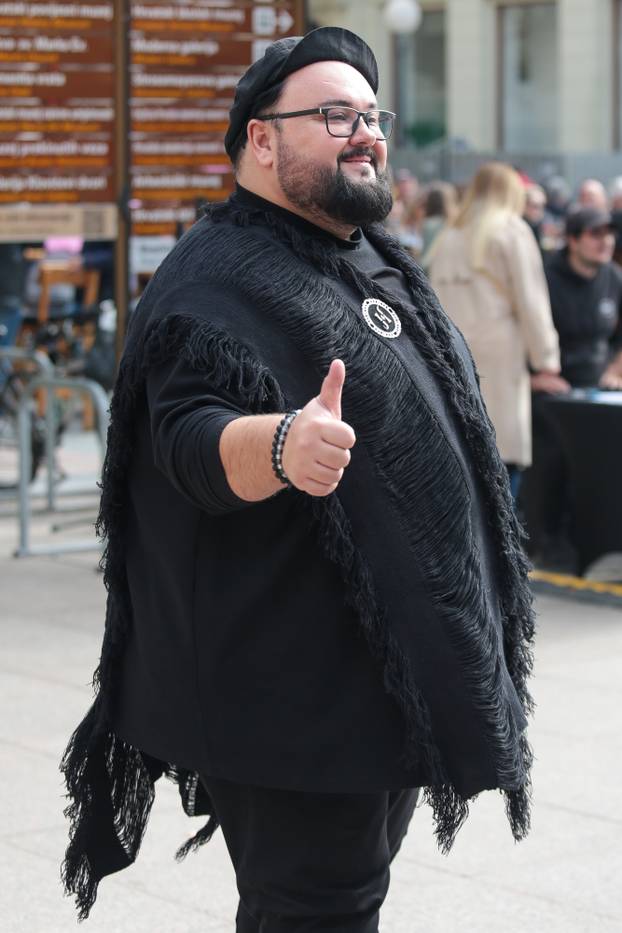 Zagreb: Jacques Houdek prošetao subotnjom špicom