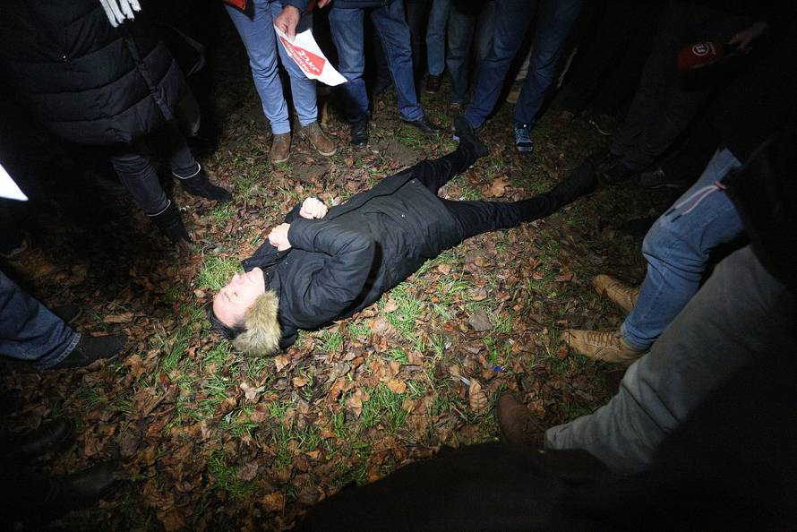 Prosvjed ponovno u četvrtak: 'Hvala vam u ime moga sina...'