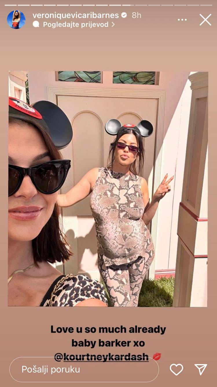 Kourtney organizirala Disney tulum: Na glavu stavila Mickey uši  i obukla 'zmijski' komplet