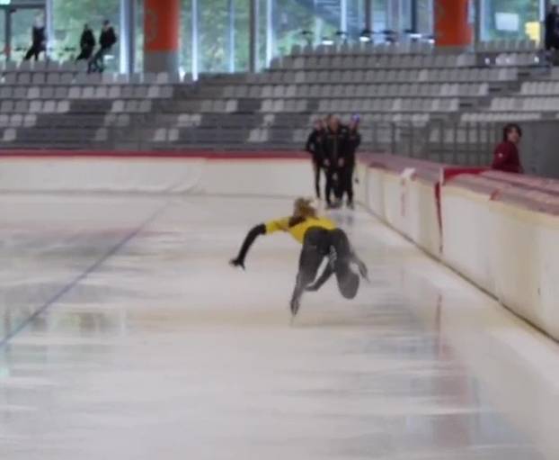 Zaručnika brine kad pozira bez gaćica. Najljepša sportašica na svijetu sad ima i novi problem