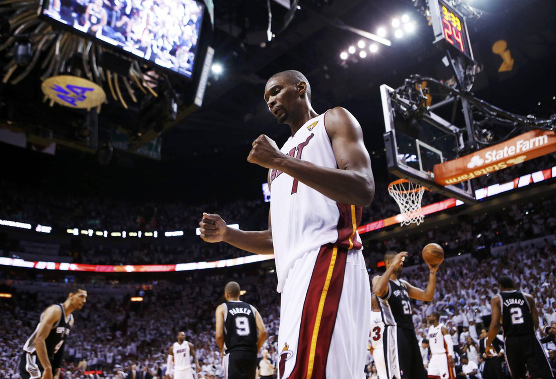 Нба в записи. Чемпионы НБА 2013. NBA Finals 2003 Spurs vs nets футболка. Miami Heat crowd in game 7.