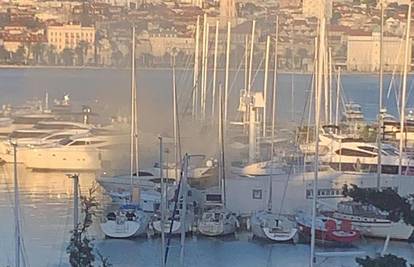 Gorjela jahta u Splitu: 'Crni dim je sukljao, izgledalo je strašno'