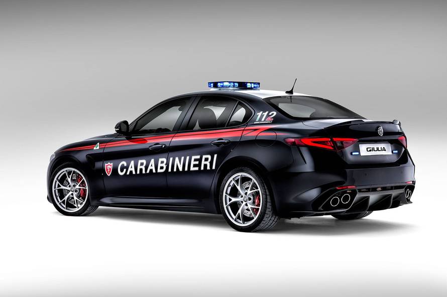 Nemoguće je pobjeći najbržim policijskim autima na svijetu