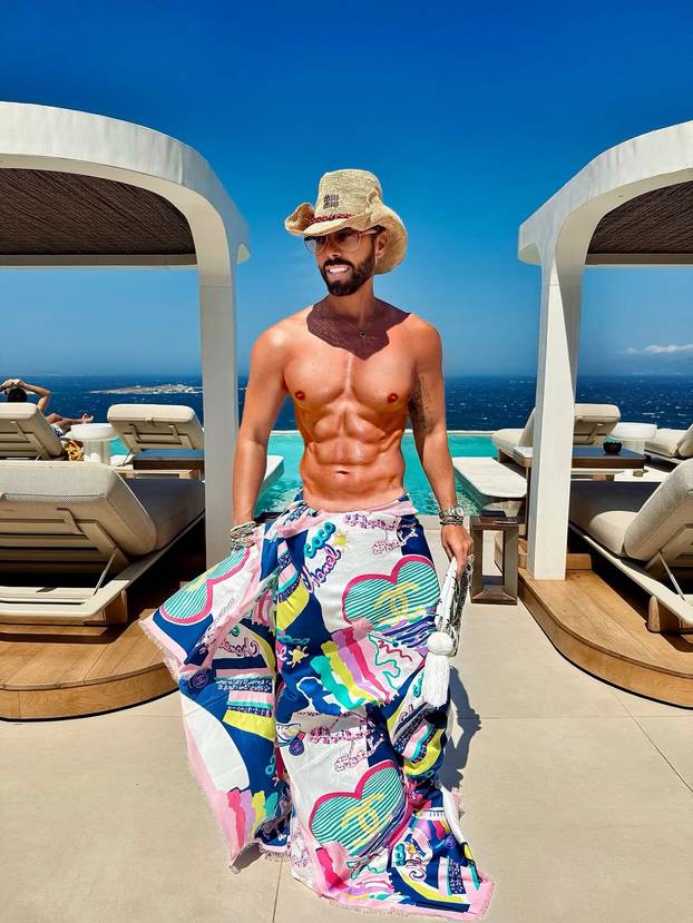 Odmor u stilu Marka Grubnića: Skupe torbice, leopard uzorci i vrela zabava na Mikonosu...