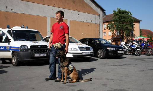 Kuja Beki u kući nasilnika nanjušila gomilu oružja