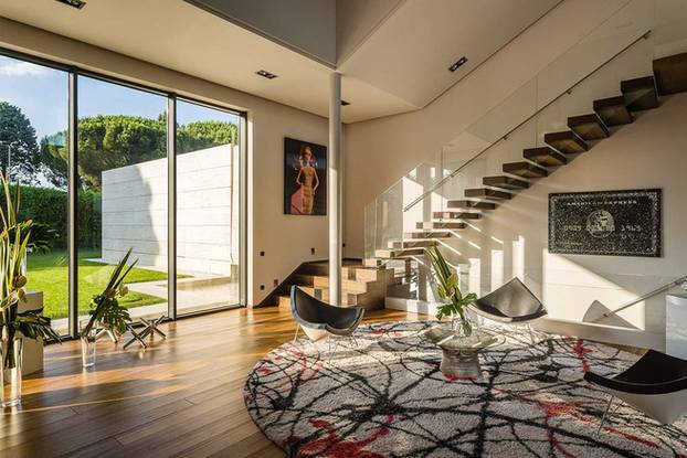 FOTO Luksuzni dom Modrićevih od 12 milijuna eura: 13 soba, kino, garaža za 10 automobila...